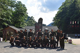 凝聚一心 勇闯牯牛降 —上海剑平管理团队野外拓展之行